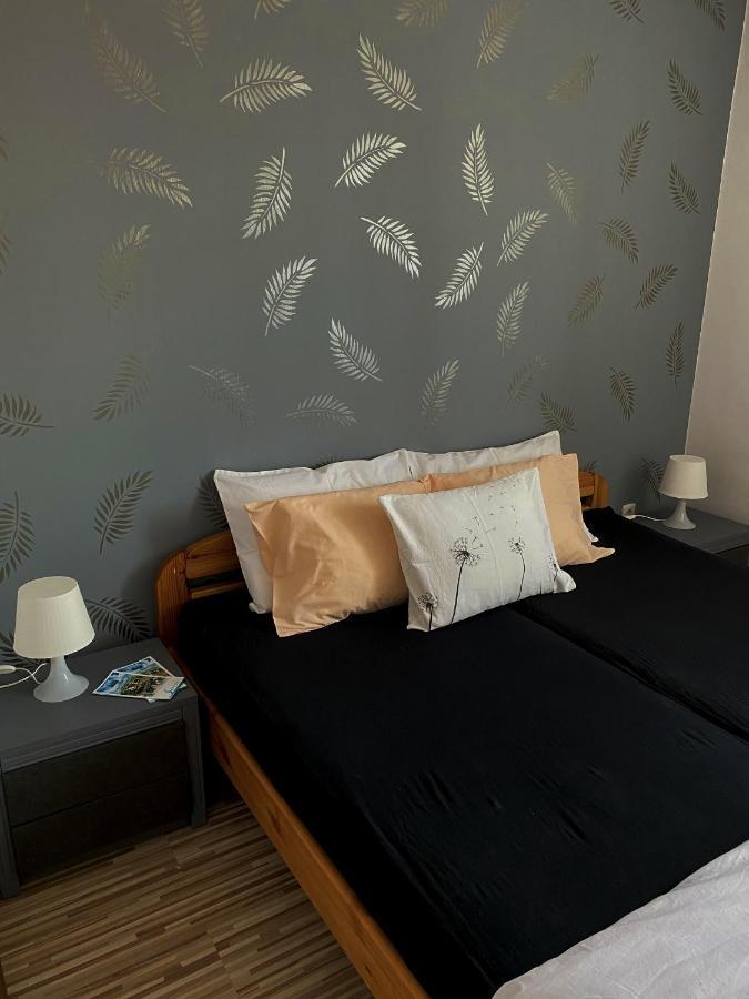 Bobita Apartman ชาร์วาร์ ภายนอก รูปภาพ