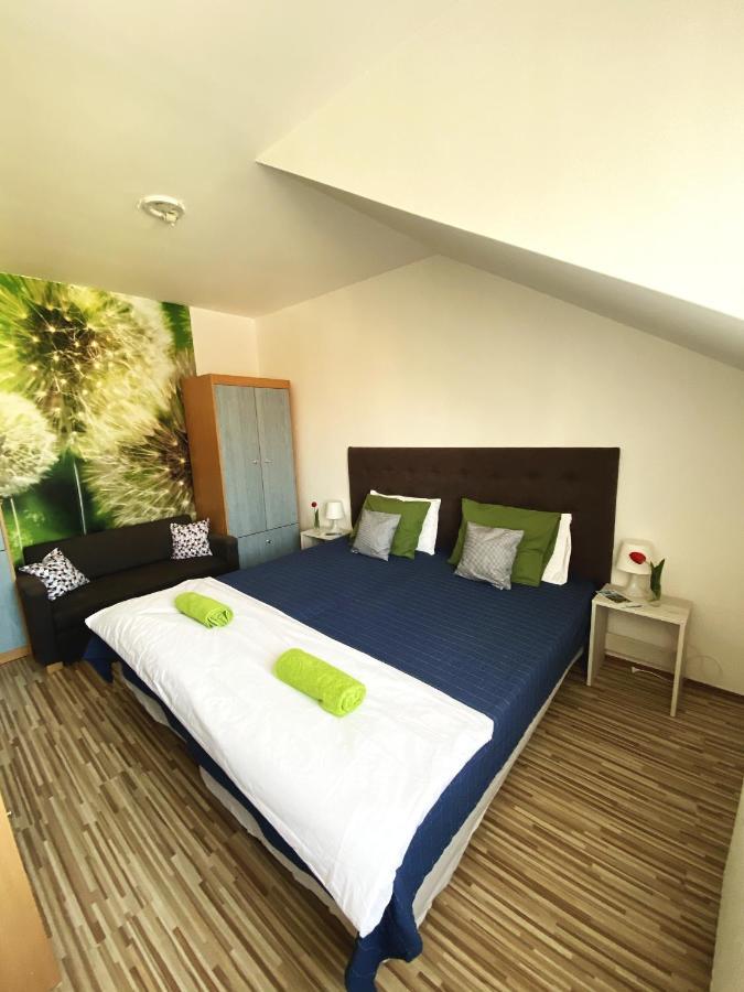 Bobita Apartman ชาร์วาร์ ภายนอก รูปภาพ